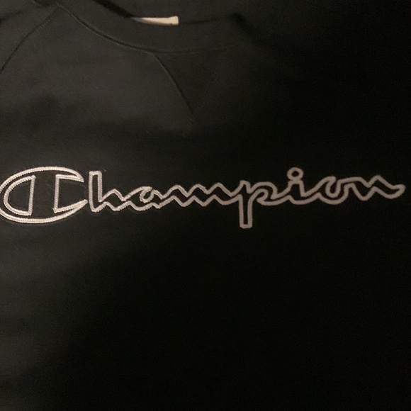 Champion Sweater - Picture 5 of 5